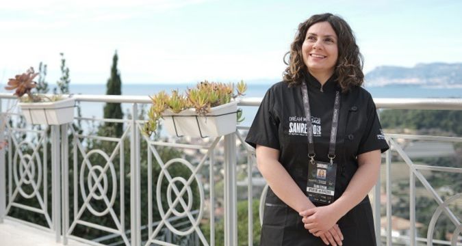 Elenia Stefani trionfa al Festival dei Sogni di Sanremo 2025